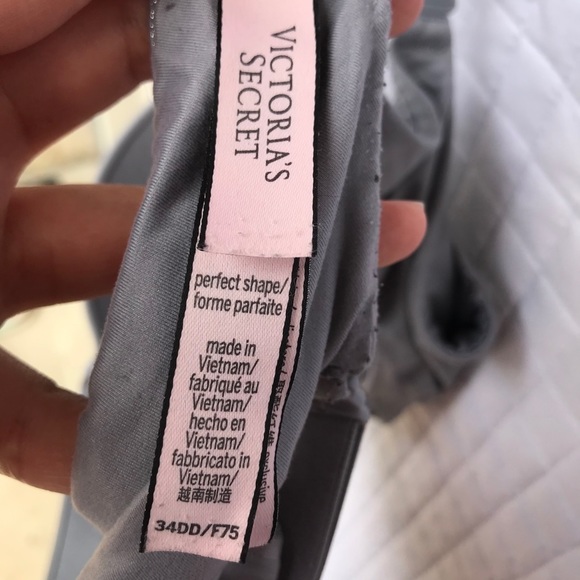Victoria’s Secret bra bundle - Picture 5 of 11
